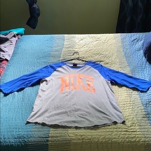 Nike Raglan Sleeve Logo T Shirt